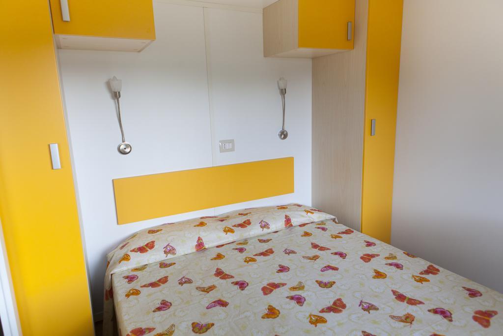 Camping Delfino Albenga Zimmer foto